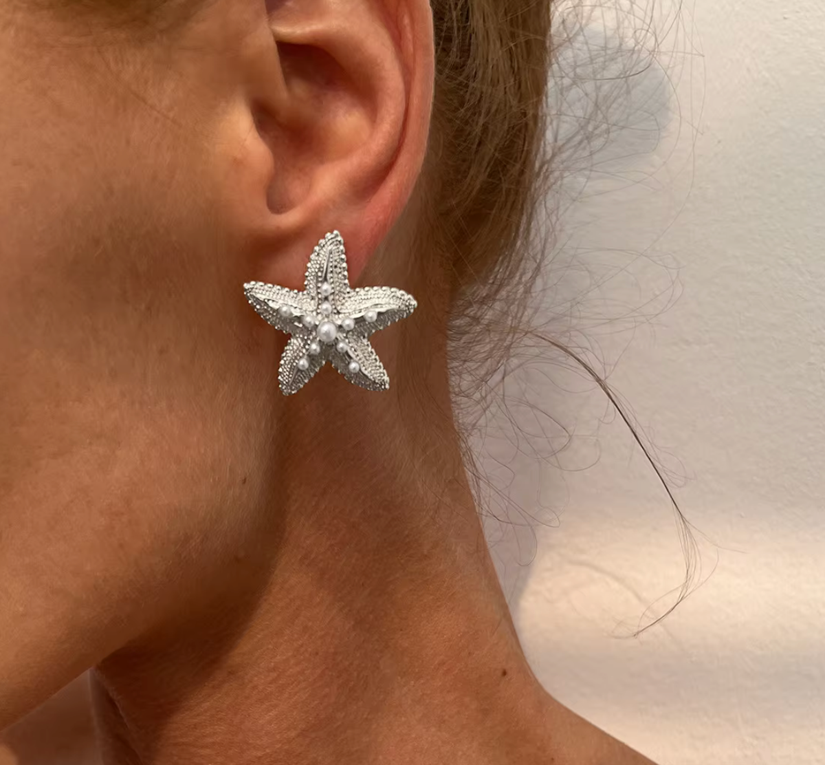 Gold Starfish Pearl Stud Earrings