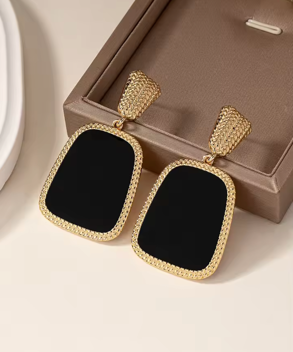 Fashionable Summer Earrings for Women