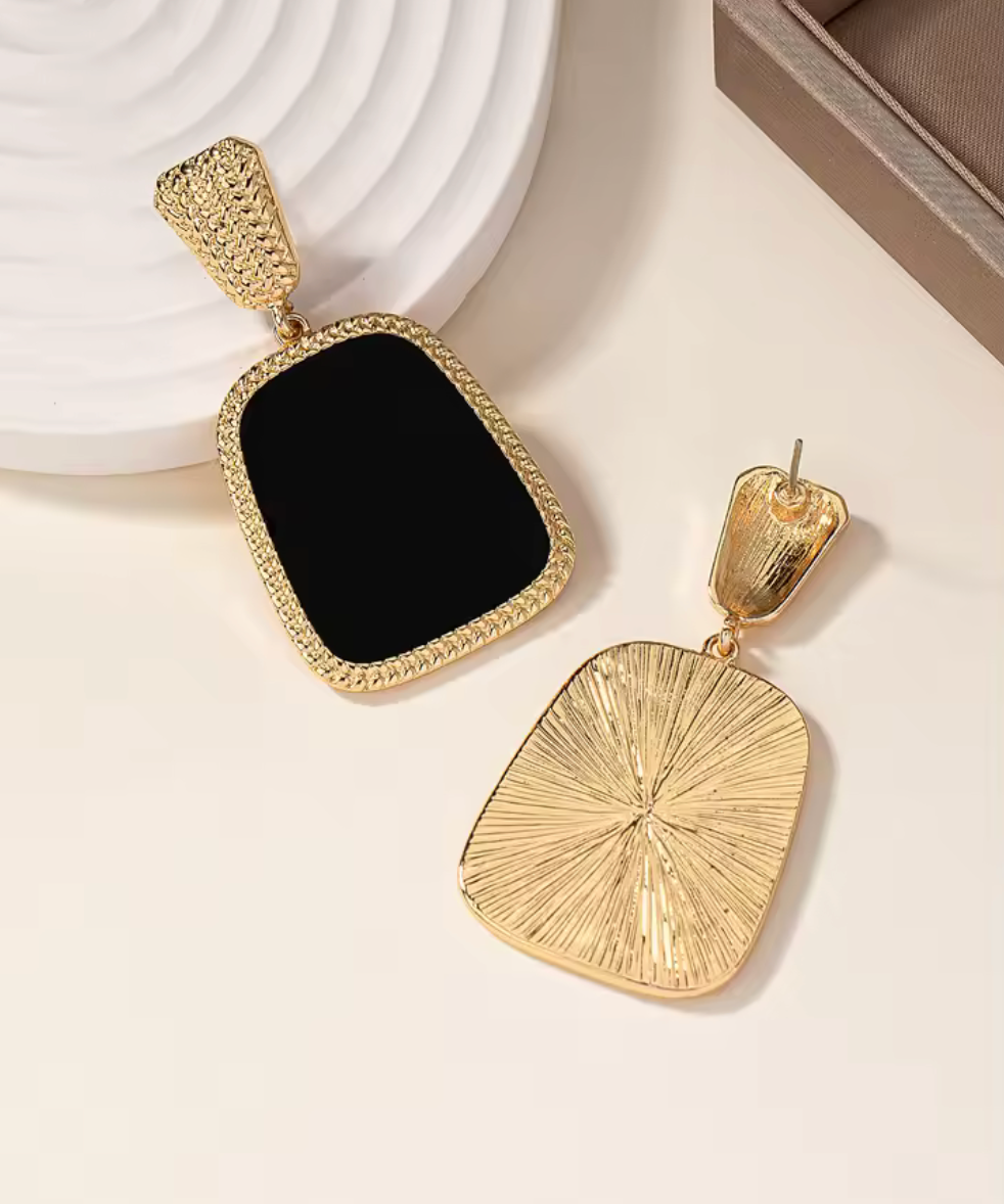 Fashionable Summer Earrings for Women