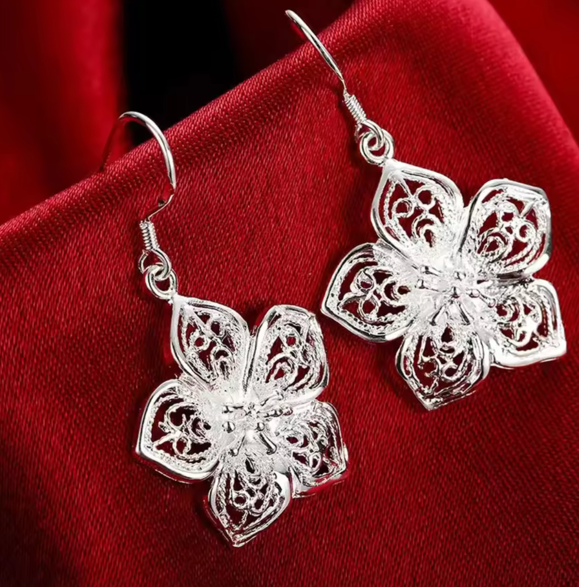 925 Sterling Silver Retro Flower Earrings