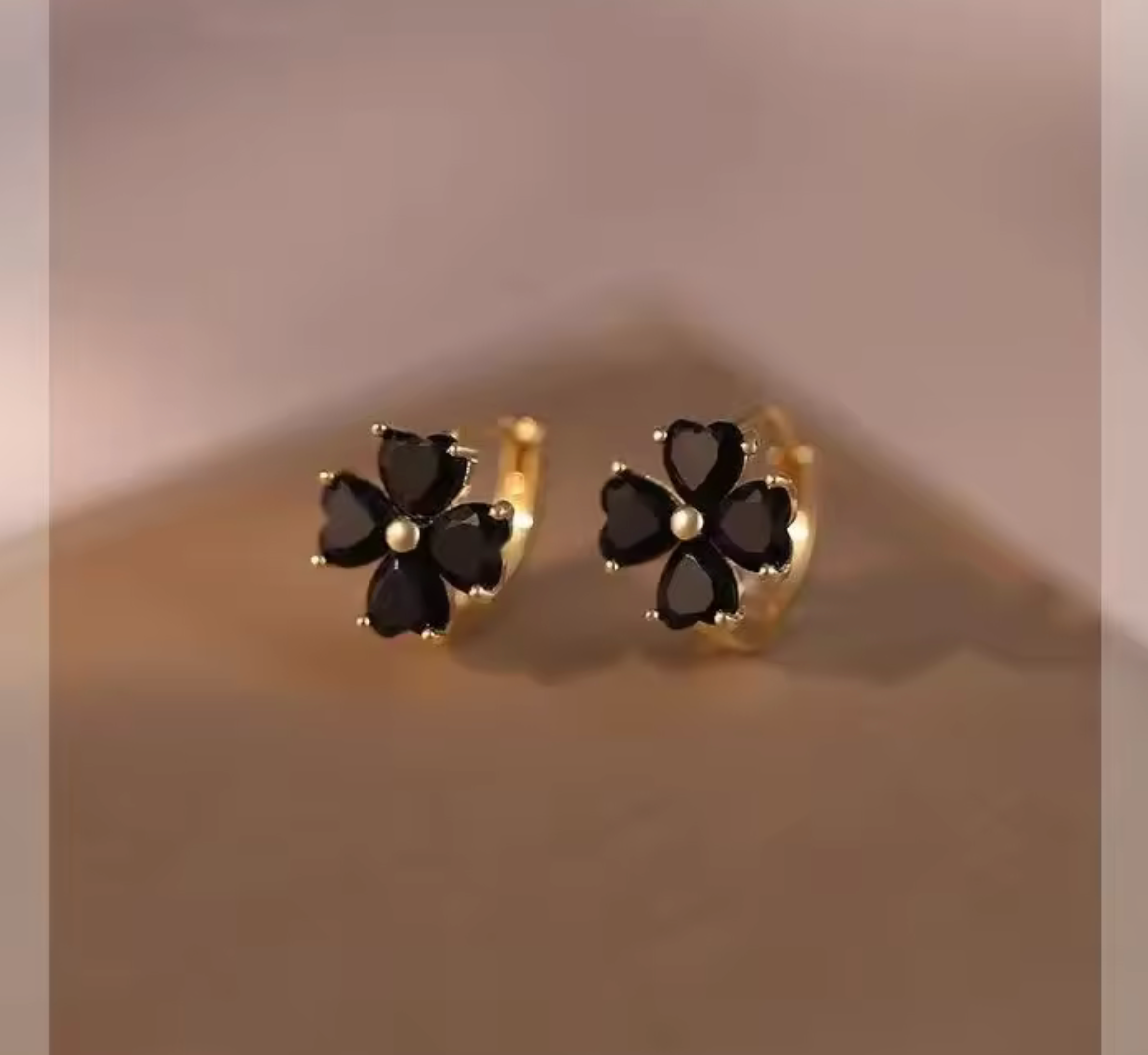 Korean Black Four-Leaf Flower Earrings