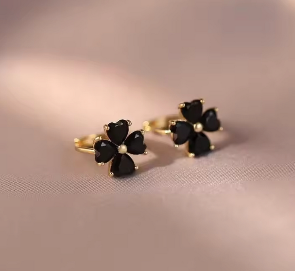 Korean Black Four-Leaf Flower Earrings