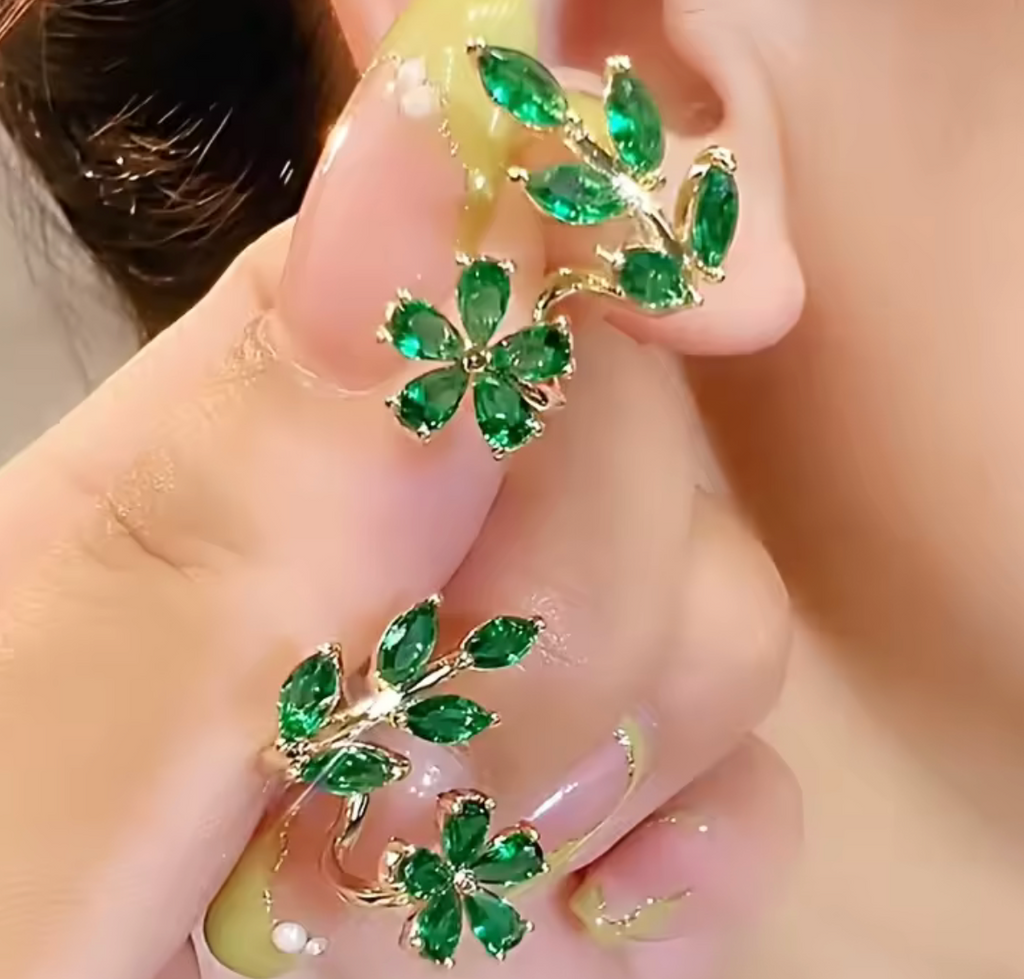 Elegant Green Rhinestone Flower Stud Earrings