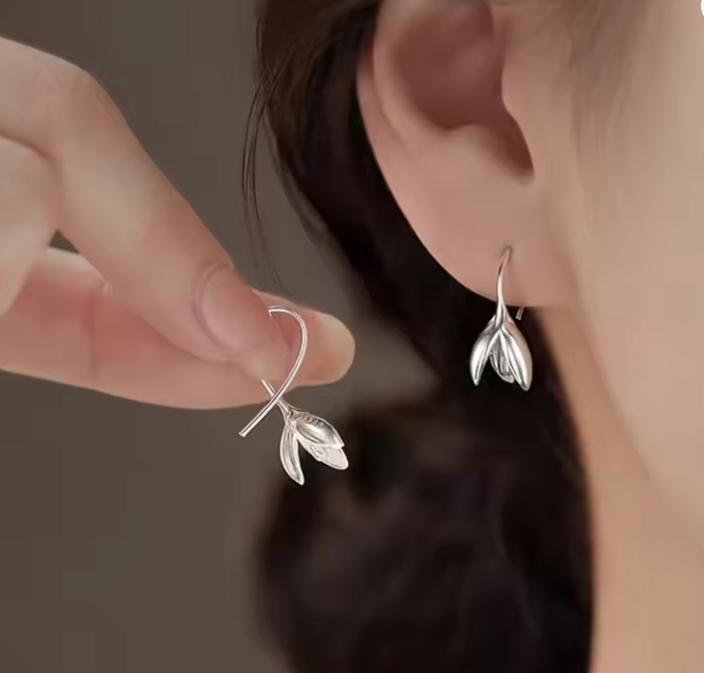 925 Sterling Silver Flower Stud Earrings